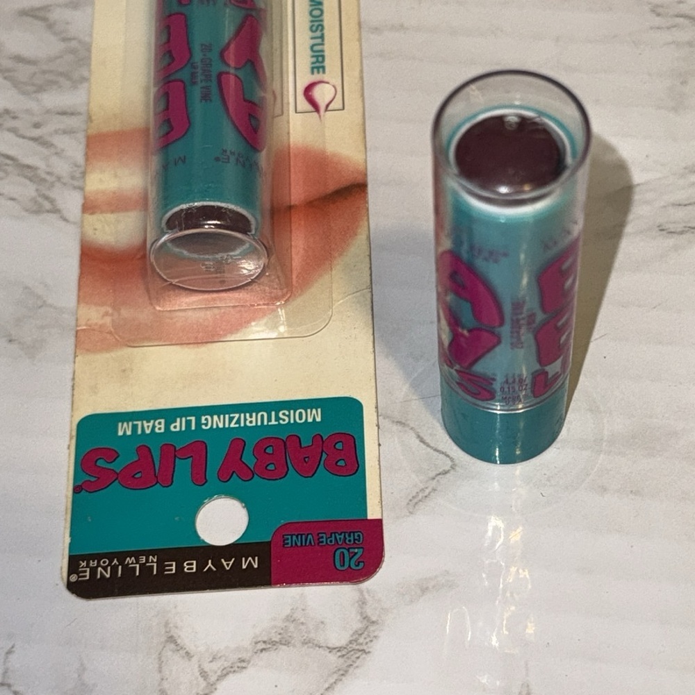 Maybelline Baby Lips Moisturizing Lip Balm grape vine 20 set of 2 beauty Y2K - Picture 3 of 4